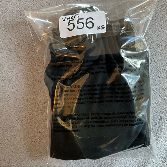 Vuori Performance‎ Crop Dreamknit Black Heather Size X-Small - Picture 13 of 13